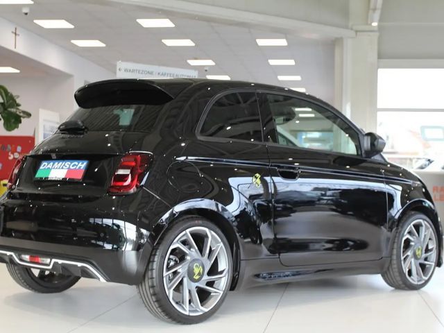 Abarth 500e Turismo