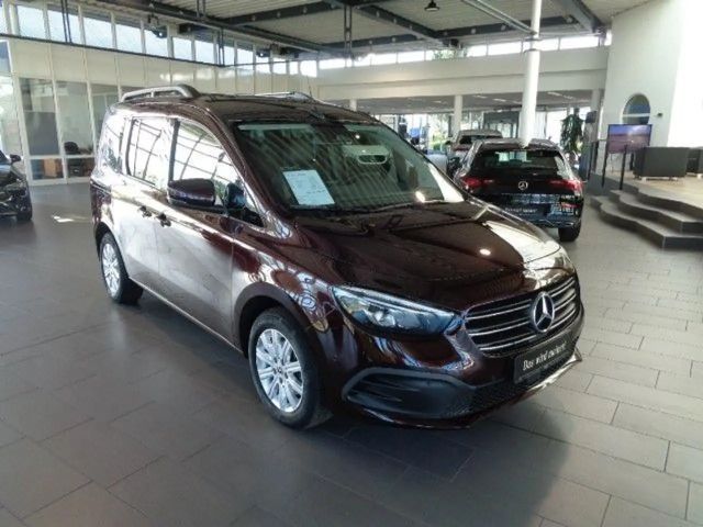 Mercedes-Benz T 180 T 180 KAMERA,LED,AHK,SPUR,NP:44.652,-EURO