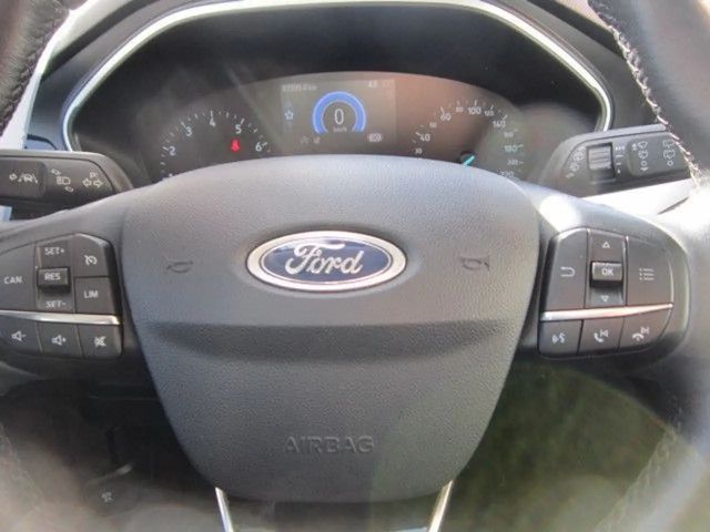 Ford Focus Cool & Connect Wagon