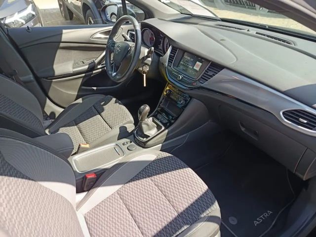 Opel Astra GS-Line Grand Sport