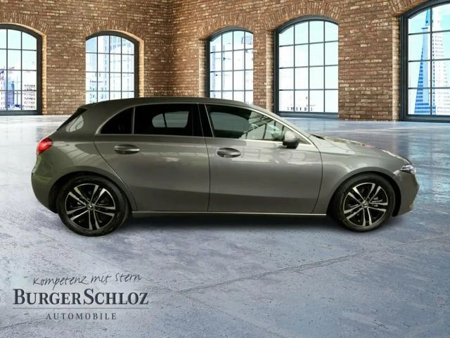Mercedes-Benz A 200 A 200 d