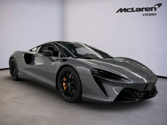 McLaren Artura Artura / Anthracite / Black Pack / 1.99%