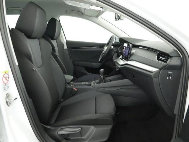 Skoda Octavia Essence TSI