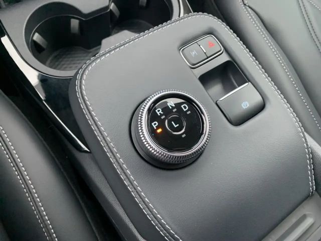 Ford Mustang Mach-E Basis Navi Digitales Cockpit Soundsystem B & O 360