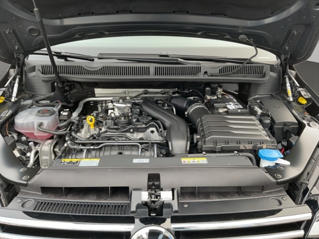Volkswagen Touran 1.5 TSI DSG R-Line