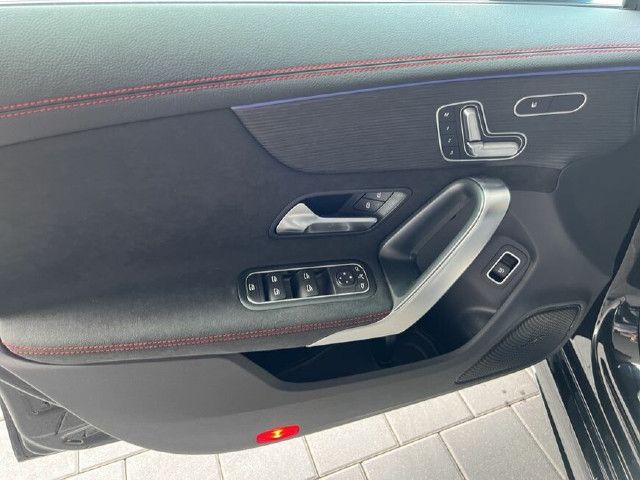 Mercedes-Benz CLA 200 Shooting Brake