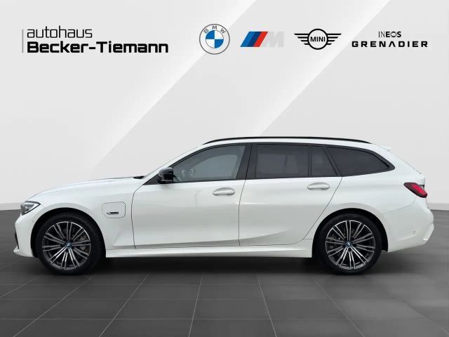 BMW 330 330e M-Sport Touring