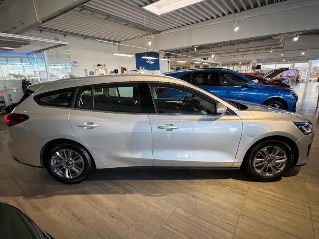 Ford Focus Titanium Wagon