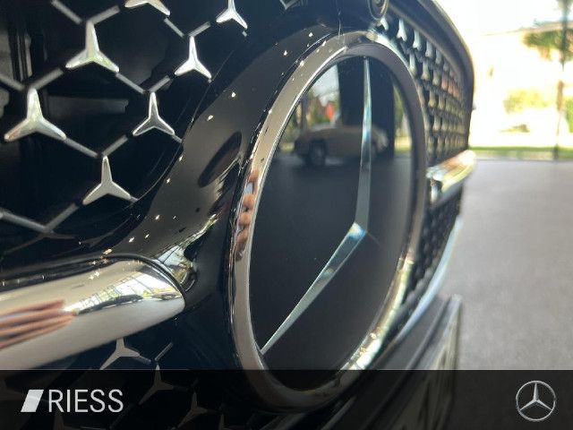 Mercedes-Benz C 300 4MATIC Sedan