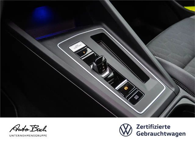 Volkswagen Golf 1.5 eTSI DSG Golf VIII