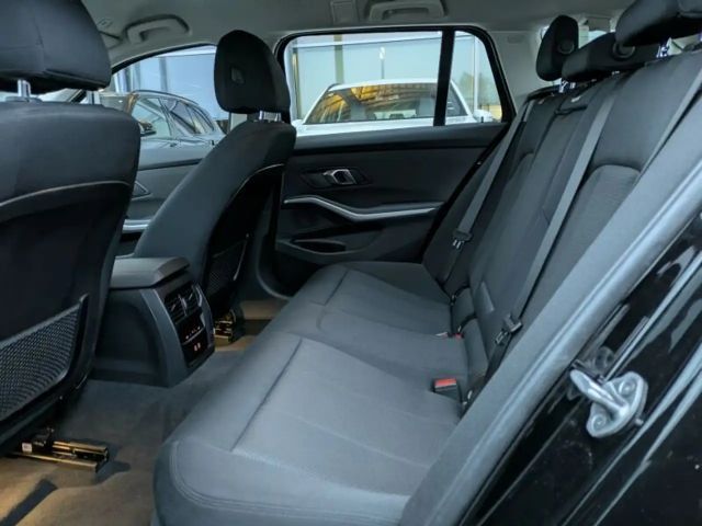 BMW 318 318i Touring