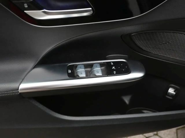 Mercedes-Benz C 200 AVANTGARDE C 200 d Sedan