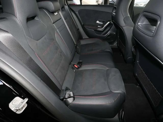 Mercedes-Benz A 200 AMG Line