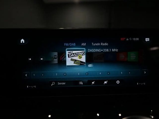 Mercedes-Benz B 200 AMG Line B 200 d