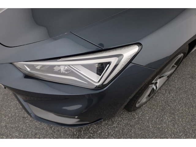 Seat Leon 1.5 eTSI FR-lijn Sportstourer