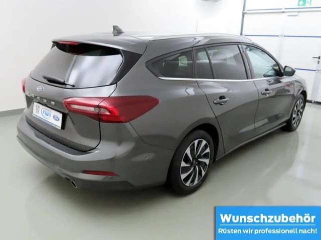 Ford Focus Titanium Wagon