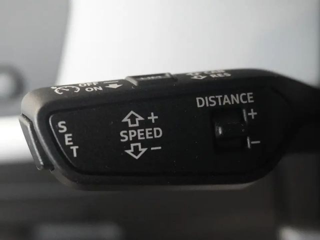 Audi A4 40 TFSI Avant Quattro S-Line