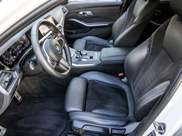 BMW 330 330e M-Sport Touring