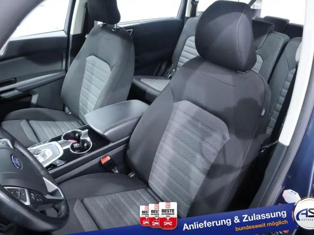 Ford Galaxy Titanium