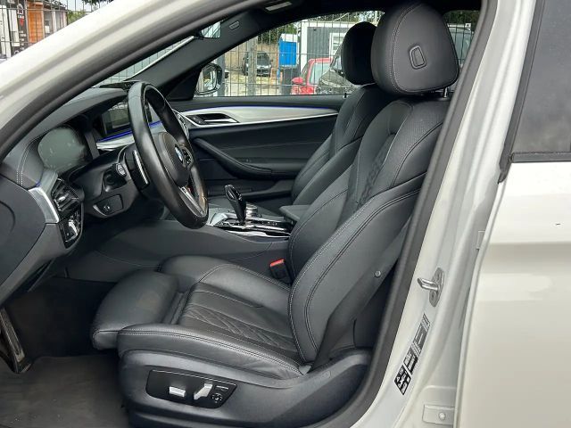 BMW 530 530d M-Sport Sedan xDrive