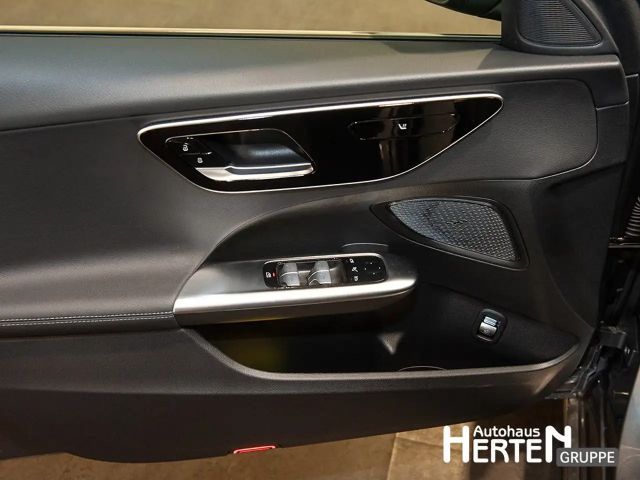 Mercedes-Benz C 200 AVANTGARDE Estate