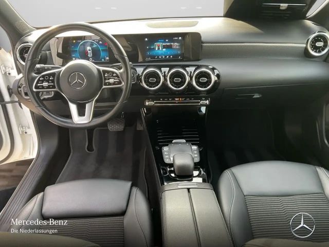 Mercedes-Benz A 200 Progressive