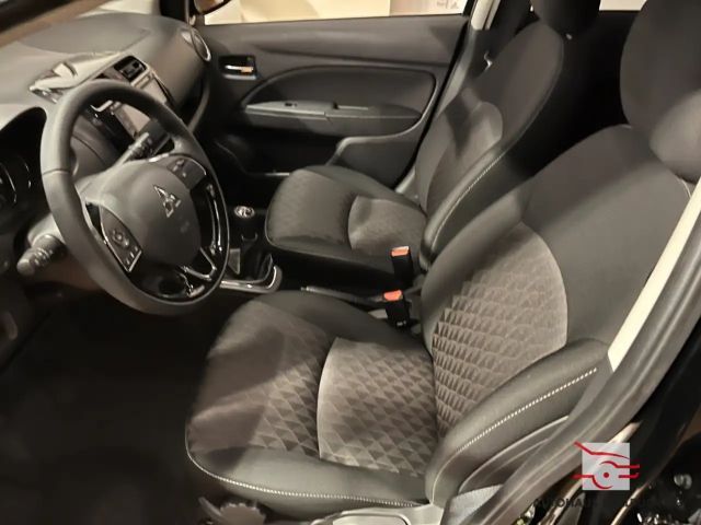 Mitsubishi Space Star Star