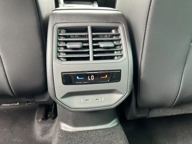 Seat Leon 1.5 eTSI Black FR-lijn