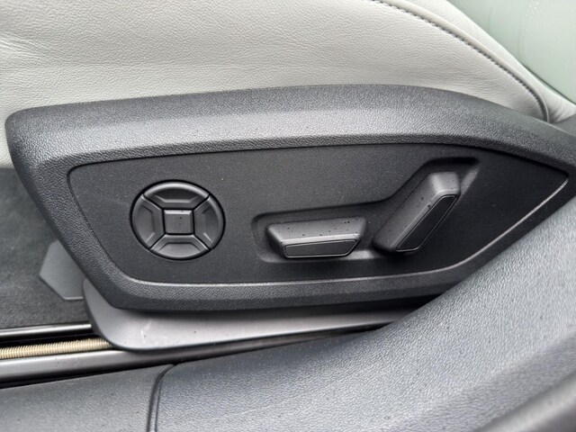 Audi A6 Avant Quattro S-Tronic