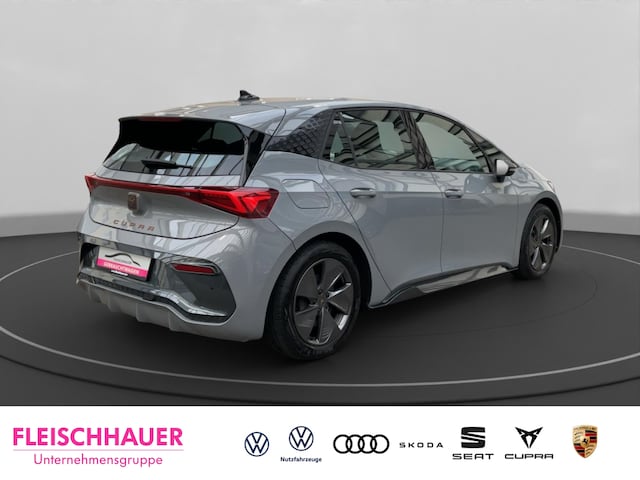 Cupra Born Digitales Cockpit LED Klima Fahrerprofil Musikstreaming
