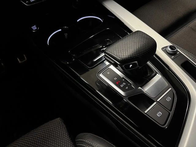 Audi A4 40 TFSI Avant Quattro S-Tronic
