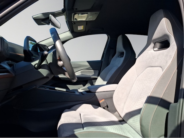 Cupra Born Born  PDC SHZ KAMERA NAVI ACC AKTIVSITZE LED