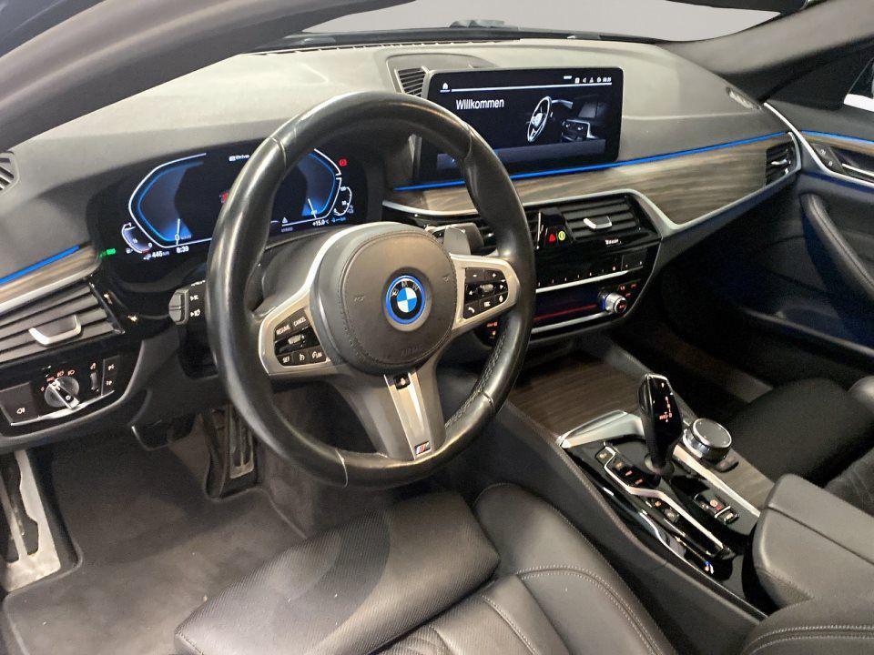 BMW 530 530e Sedan