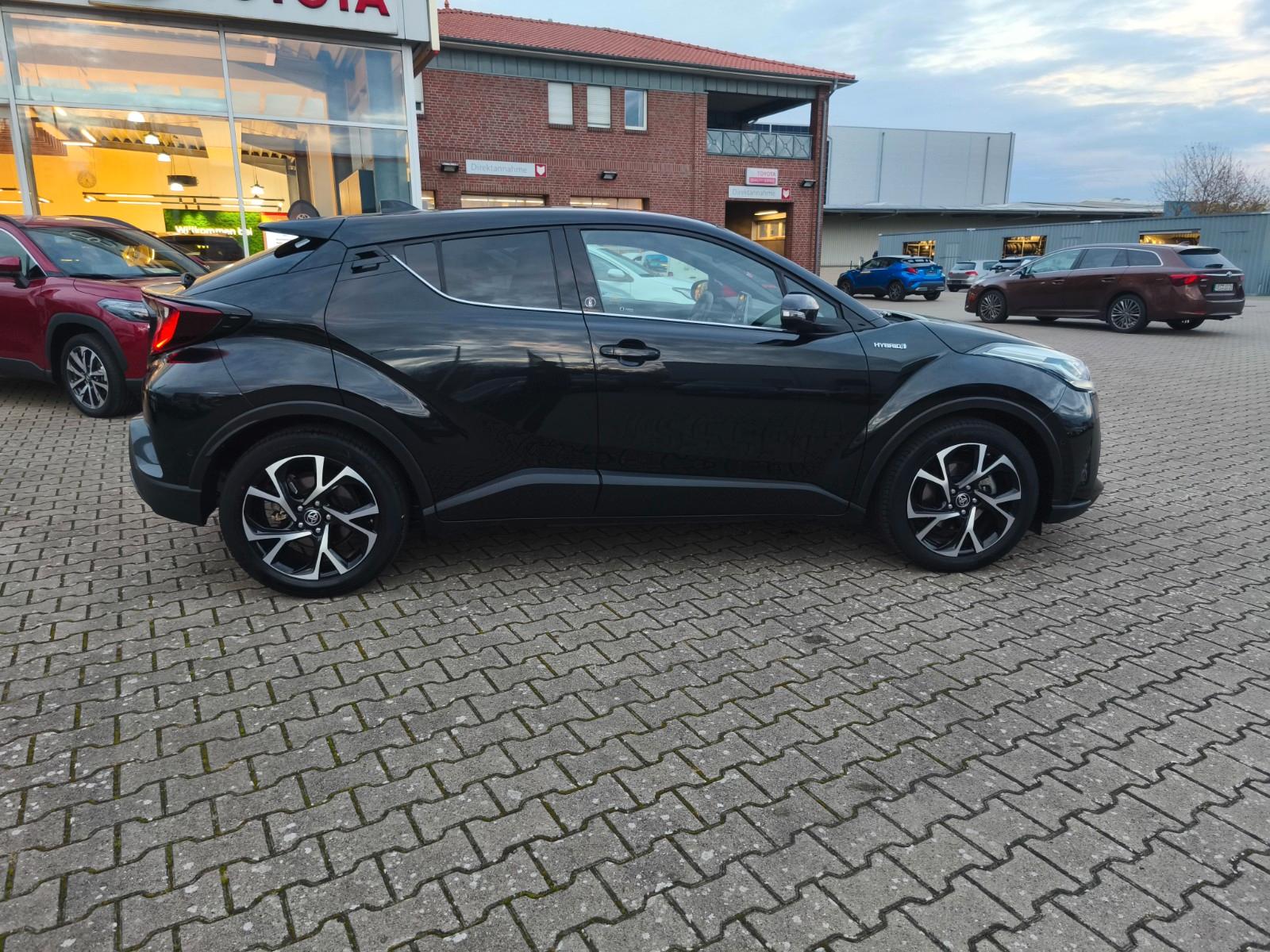 Toyota C-HR Hybride Team D
