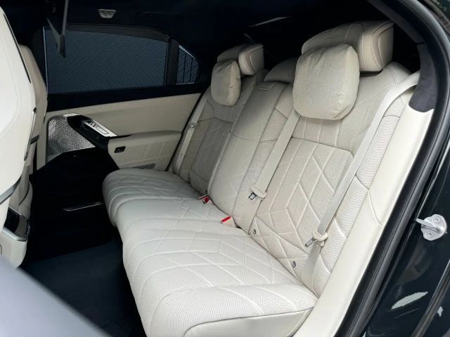 BMW 760 Sedan xDrive