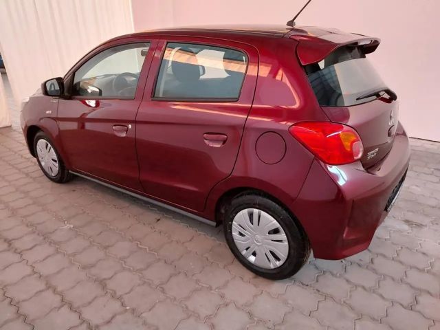 Mitsubishi Space Star Star