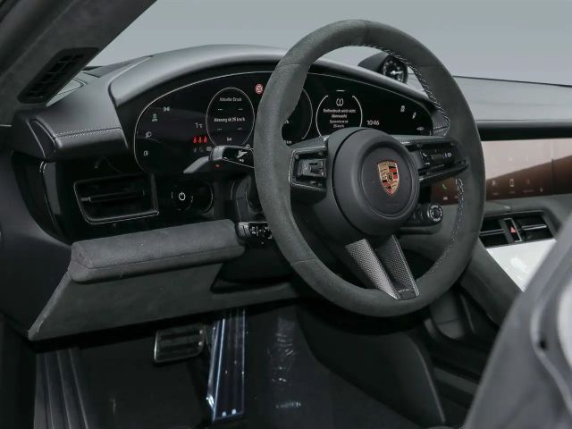 Porsche Taycan GTS Sport Turismo