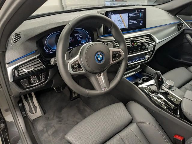 BMW 530 530e M-Sport Touring