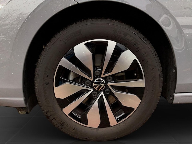 Volkswagen Golf 1.5 TSI