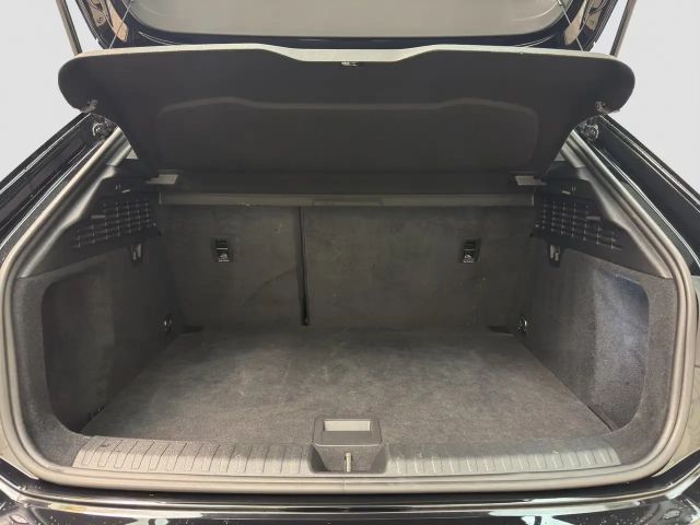 Audi A3 30 TFSI Sedan