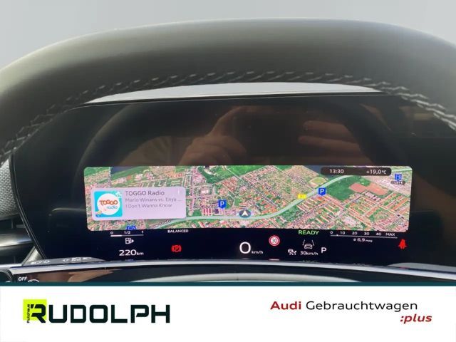 Audi Q3 S-Line S-Tronic