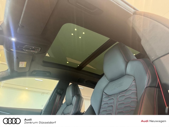 Audi RS Q8 Performance Quattro