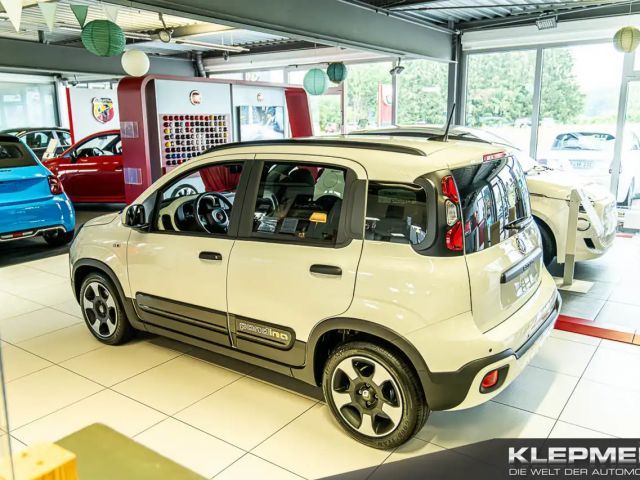 Fiat Panda 1.0 GSE 70PS E6 Pandina