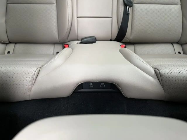 Porsche Taycan 4S Cross Turismo