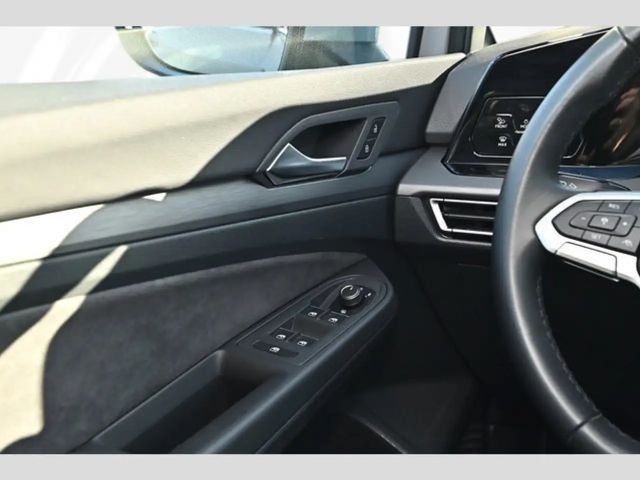 Volkswagen Golf 1.5 eTSI DSG Golf VIII Style