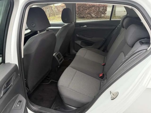 Volkswagen Golf 8 TSI