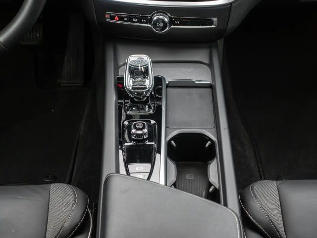 Volvo V60 Cross Country AWD Plus