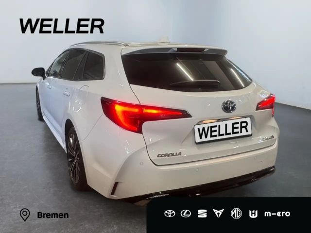 Toyota Corolla Hybride Team D