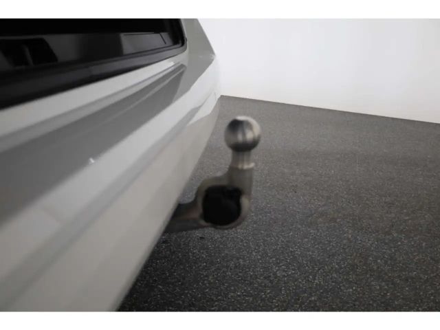 Volkswagen Multivan 2.0 TDI IQ.Drive Life T7