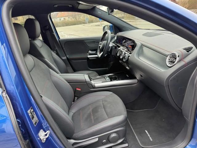 Mercedes-Benz EQA 300 4MATIC AMG Line